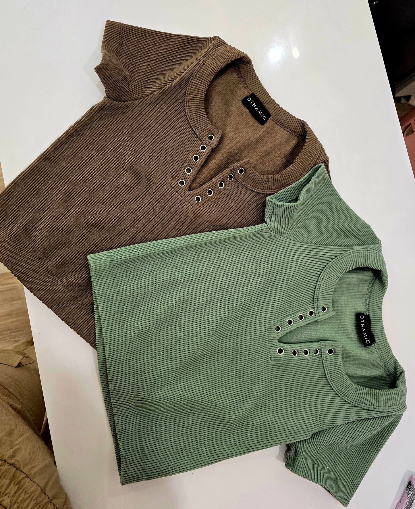Basics Dynamic Tops (2colores)