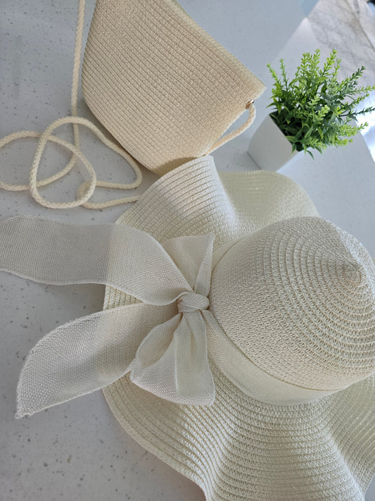 Pamela y Cartera Beach Combo
